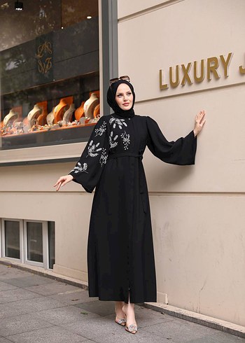 Nakışlı Siyah Uzun Kollu Uzun abaya