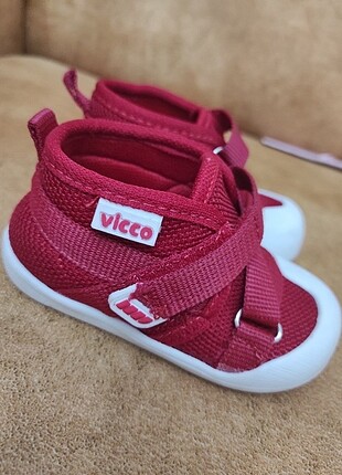 20 Beden kırmızı Renk Vicco ayakkabı kırmızı