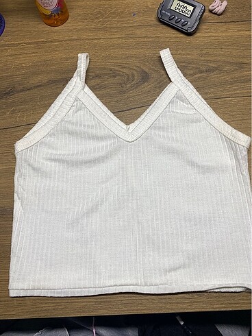 BEYAZ KISA CROP