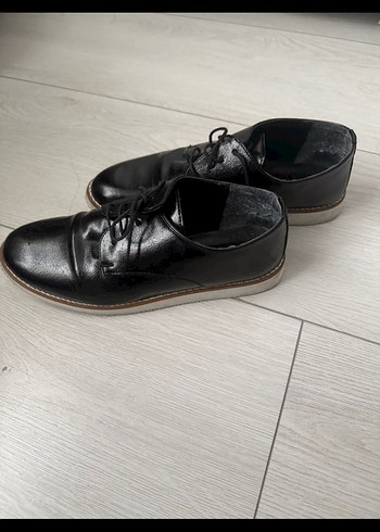 Siyah Deri Topuklu Kadın Klasik Ayakkabı - Görsel 3