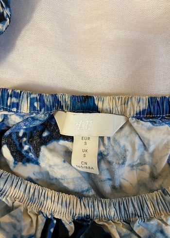 Mavi Ve Beyaz Kare Yakalı Kısa Üst - Görsel 3