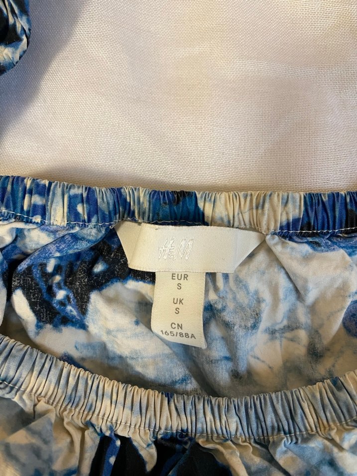 Mavi Ve Beyaz Kare Yakalı Kısa Üst - Görsel 3