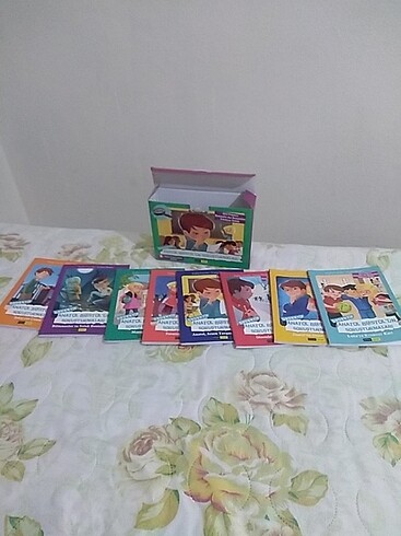 Kitap 8 tane