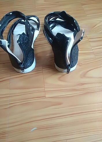 32 Beden Sandelet 