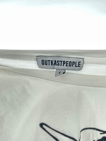 s Beden beyaz Renk PreLoved Büstiyer %70 İndirimli.