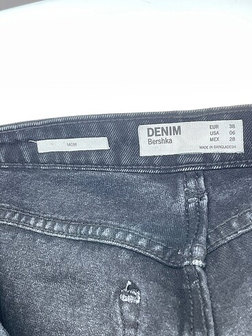 38 Beden çeşitli Renk Bershka Jean / Kot %70 İndirimli.