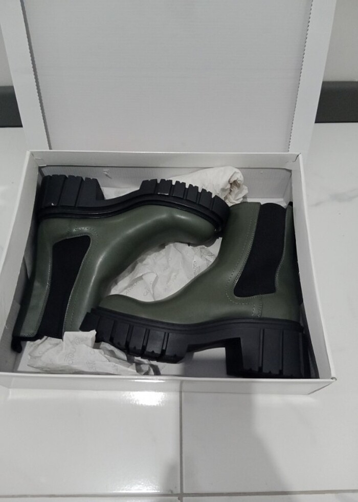 Deichmann  bayan bot yeşil - Görsel 3