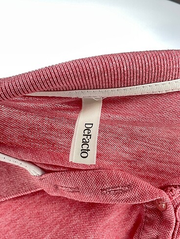 m Beden çeşitli Renk Defacto T-shirt %70 İndirimli.