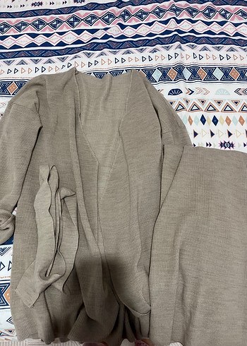 Bej Kemerli Uzun Kollu Kadın Takım - Görsel 3