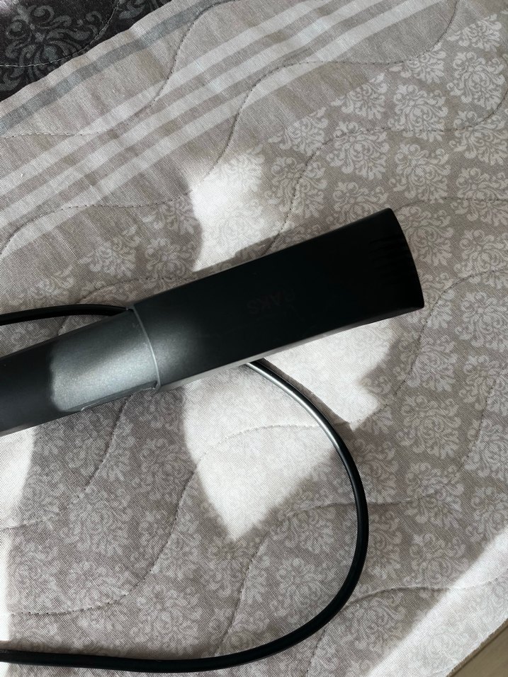 Siyah Saç Düzleştirici - Görsel 2