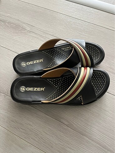 Gezer kadın terlik
