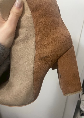 Bej Süet Tokalı Dizüstü Kadın Bot - Görsel 5