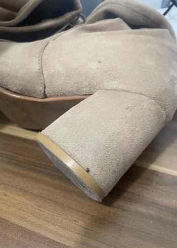 Bej Süet Dizüstü Topuklu Kadın Çizme - Görsel 9