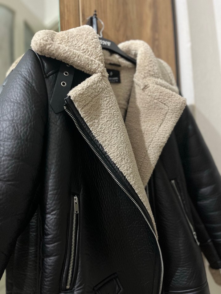 Stradivarius deri kürklü biker ceket - Görsel 2