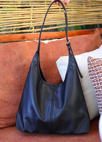 (butik üründür) Siyah Trend Suni Deri Ayarlanabilir Askılı Şık Ç
