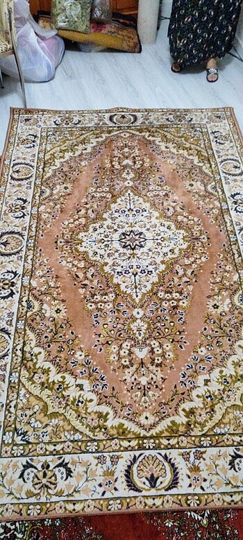 Kalın Halı