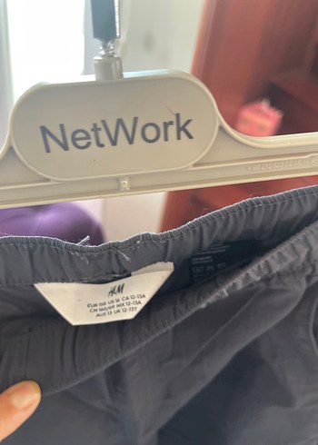 12-13 Yaş Beden siyah Renk Siyah H&M Drapeli 12-13 yaş paraşüt kumaş Spor Pantolon