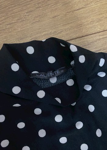 Uzun Kollu Siyah Puantiyeli Mini Bluz - Görsel 2