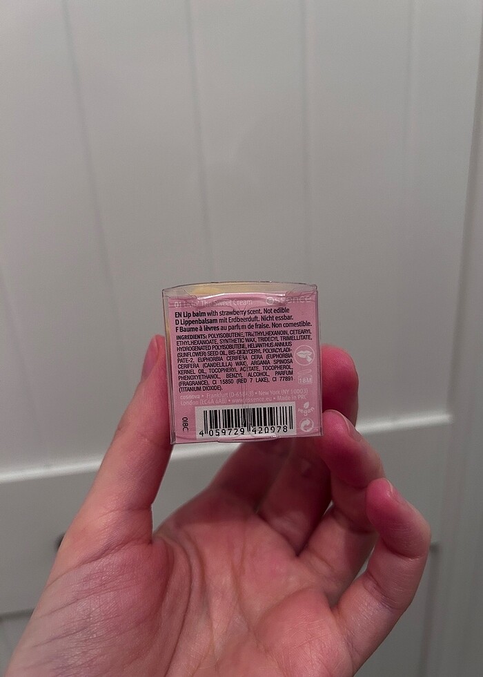 Essence Ice Cream Lip Balm - Görsel 2