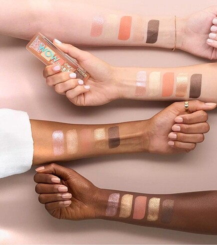 Beden Catrice Wow Mini Eyeshadow Palet 010 Peach Perfect
