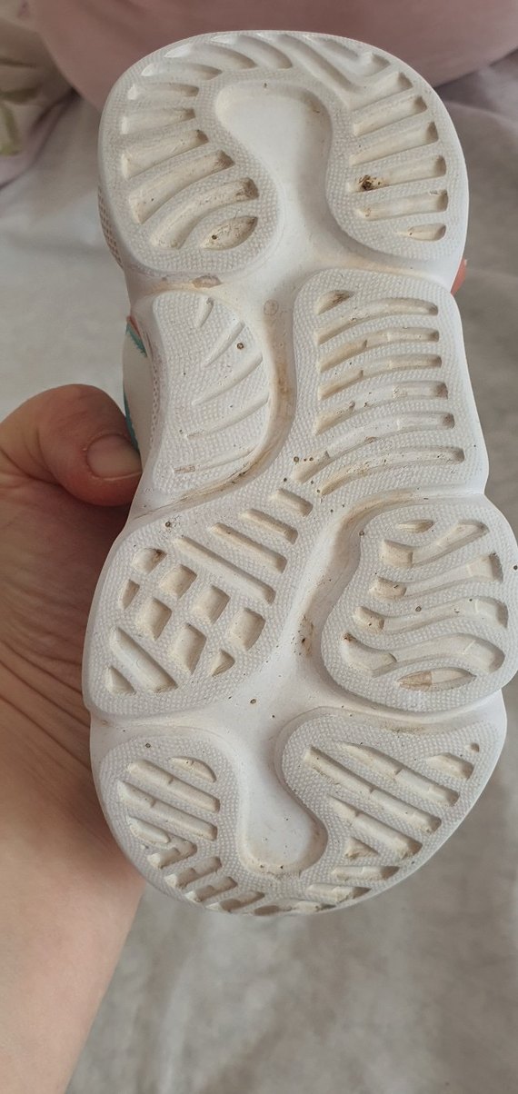 Beyaz Yumuşak Tabanlı Kız Çocuk Spor Ayakkabı - Görsel 2