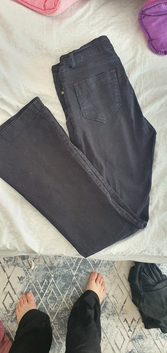 Siyah Düğmeli Kadın Kot Pantolon - Görsel 5