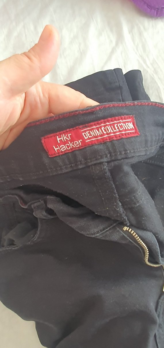 Siyah Düğmeli Kadın Kot Pantolon - Görsel 3