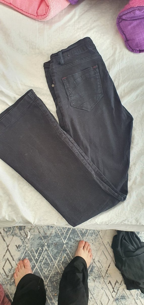 Siyah Düğmeli Kadın Kot Pantolon - Görsel 4