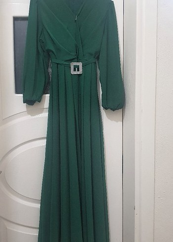 Kemerli Uzun Yeşil V Yaka Kadın Elbise - Görsel 6