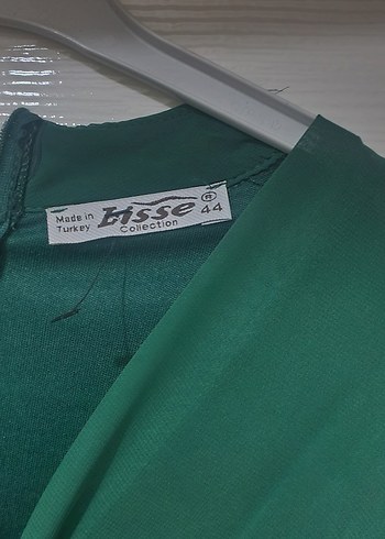 Kemerli Uzun Yeşil V Yaka Kadın Elbise - Görsel 4