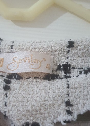 Düğmeli Beyaz Gri Kareli Uzun Kadın Kaban - Görsel 4