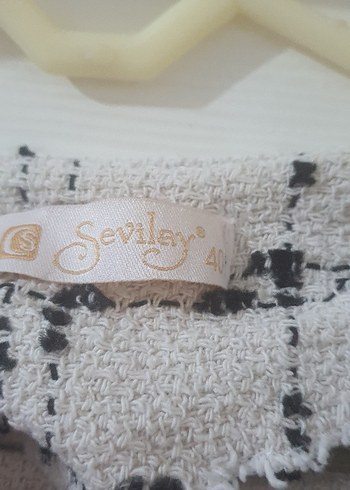 Düğmeli Beyaz Gri Kareli Uzun Kadın Kaban - Görsel 5