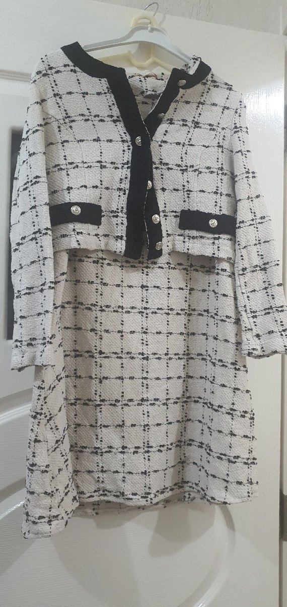 Düğmeli Beyaz Gri Kareli Uzun Kadın Kaban - Görsel 3