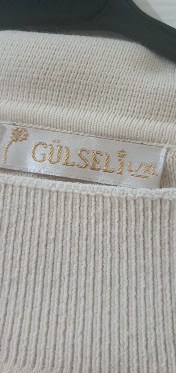 Düğmeli Beyaz Keten Kadın Takım Elbise - Görsel 3