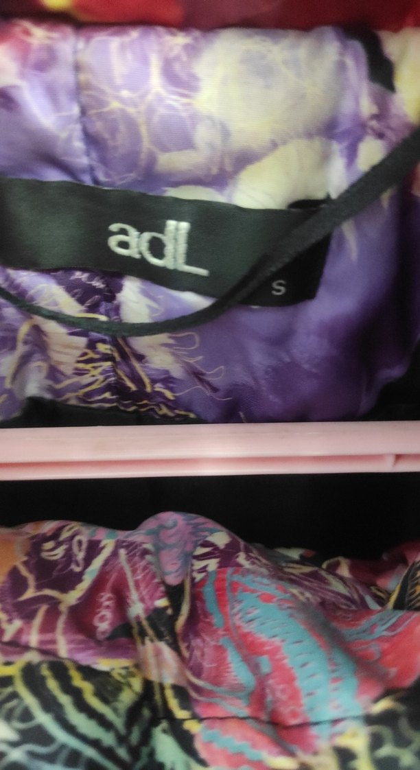 Çiçek Desenli Kısa Kadın Kaban - Görsel 3