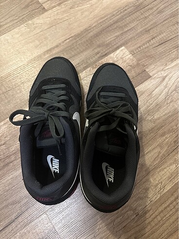 39 Beden Orijinal nike spor ayakkabı