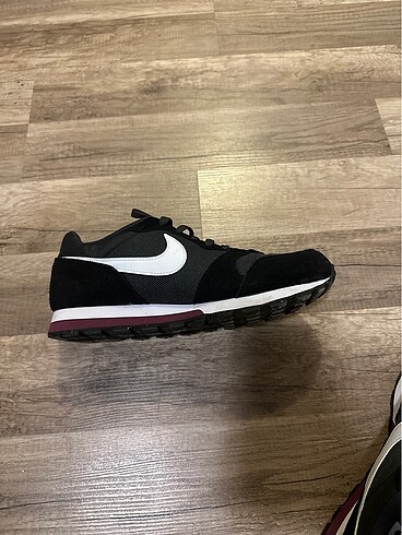 39 Beden siyah Renk Orijinal nike spor ayakkabı