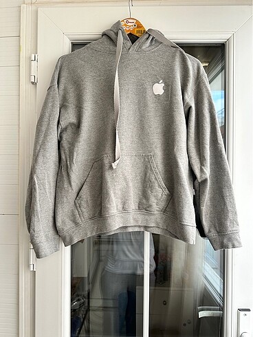 Kapşonlu sweatshirt