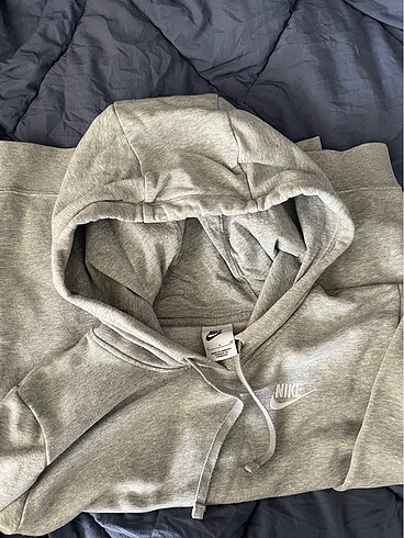 s Beden nike sweatshirt