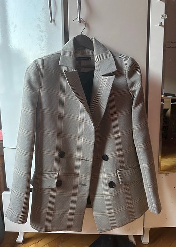 Gri Ekose Desenli Düğmeli Kadın Blazer