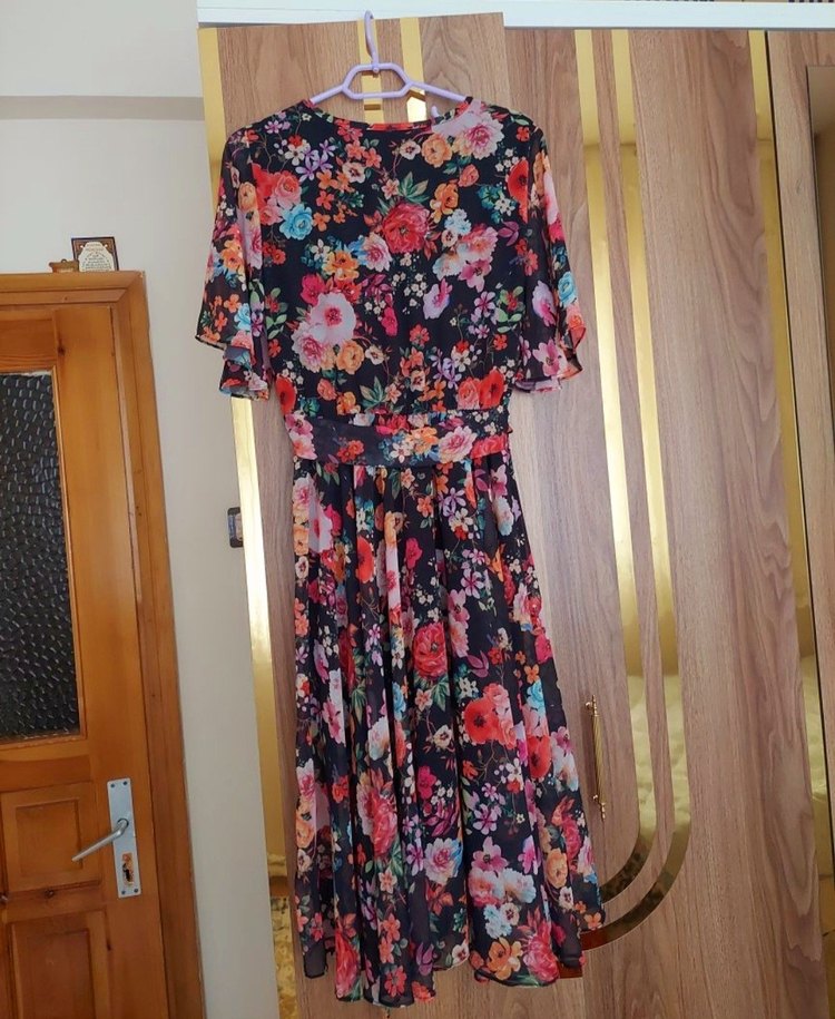 Çiçek Desenli Uzun Bohem Elbise - Görsel 4