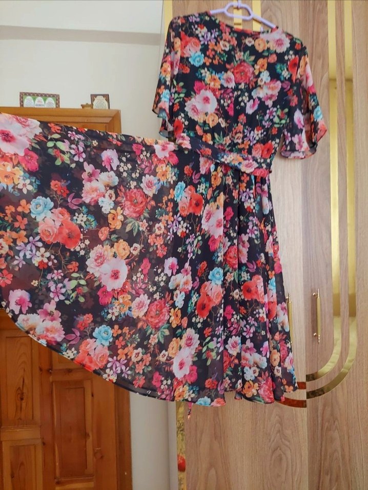 Çiçek Desenli Uzun Bohem Elbise - Görsel 5