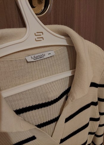 V Yaka Çizgili Triko Elbise - Görsel 2