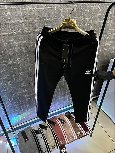 Adidas Siyah Renk Şeritli Kadın Eşofman Altı