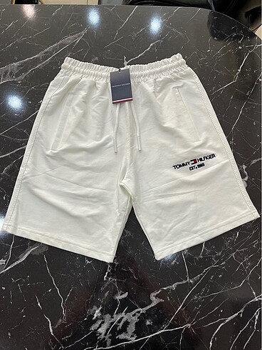 Tommy Hilfiger Erkek Şort
