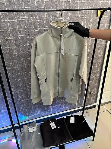 Nike Erkek Sweatshirt