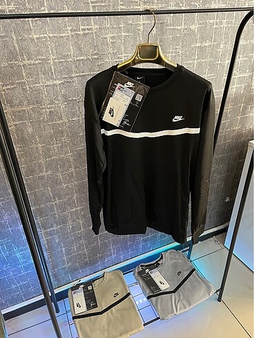 Nike Siyah Renk Erkek Sweatshirt