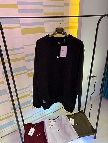 Nike Erkek Geniş Kesim Sweatshirt