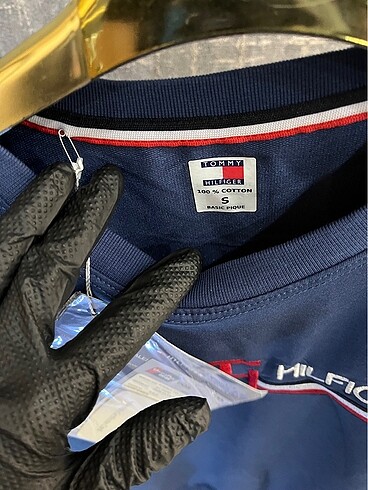 l Beden Tommy Hilfiger Erkek Sweatshirt
