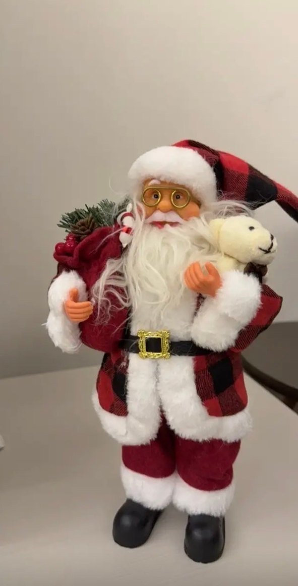 Kırmızı Ekose Desenli Noel Baba figürü - Görsel 2